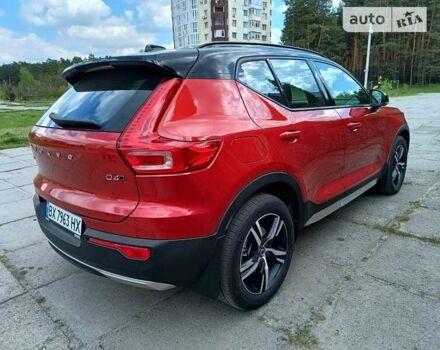 Красный Вольво XC40, объемом двигателя 1.97 л и пробегом 24 тыс. км за 38600 $, фото 2 на Automoto.ua