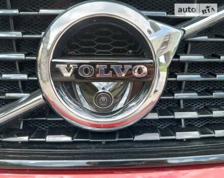 Вольво XC40 2020 в Славуте на Automoto.ua Красный Вольво XC40, объемом двигателя 1.97 л и пробегом 24 тыс. км за 38600 $, фото 11 на Automoto.ua