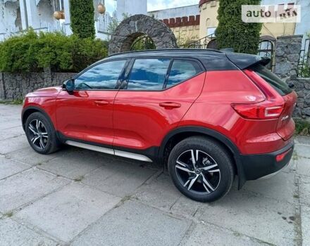 Красный Вольво XC40, объемом двигателя 1.97 л и пробегом 24 тыс. км за 38600 $, фото 7 на Automoto.ua