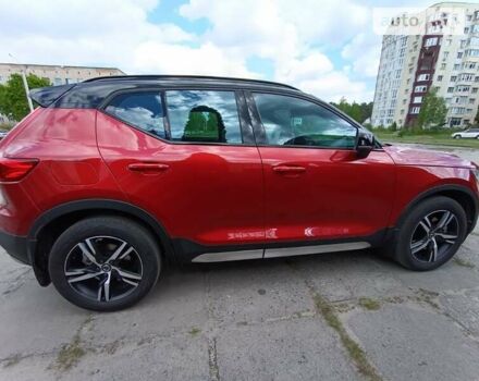Красный Вольво XC40, объемом двигателя 1.97 л и пробегом 24 тыс. км за 38600 $, фото 5 на Automoto.ua