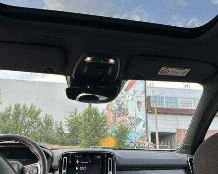 Красный Вольво XC40, объемом двигателя 1.97 л и пробегом 51 тыс. км за 42700 $, фото 15 на Automoto.ua