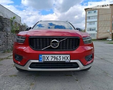 Красный Вольво XC40, объемом двигателя 1.97 л и пробегом 24 тыс. км за 38600 $, фото 6 на Automoto.ua