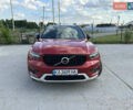 Красный Вольво XC40, объемом двигателя 1.97 л и пробегом 51 тыс. км за 42700 $, фото 2 на Automoto.ua