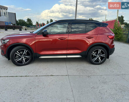 Красный Вольво XC40, объемом двигателя 1.97 л и пробегом 51 тыс. км за 42700 $, фото 11 на Automoto.ua