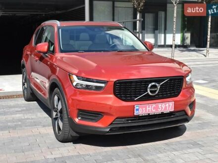 Вольво XC40 2018 в Киеве на Automoto.ua Красный Вольво XC40, объемом двигателя 1.97 л и пробегом 112 тыс. км за 24300 $, фото 1 на Automoto.ua