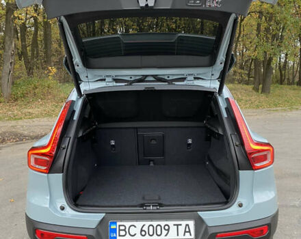 Вольво XC40, объемом двигателя 1.97 л и пробегом 17 тыс. км за 32500 $, фото 35 на Automoto.ua