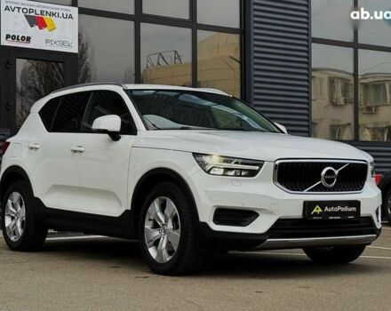 Вольво XC40, объемом двигателя 2 л и пробегом 73 тыс. км за 29900 $, фото 2 на Automoto.ua