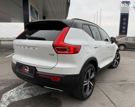 Вольво XC40, об'ємом двигуна 2 л та пробігом 78 тис. км за 25800 $, фото 8 на Automoto.ua