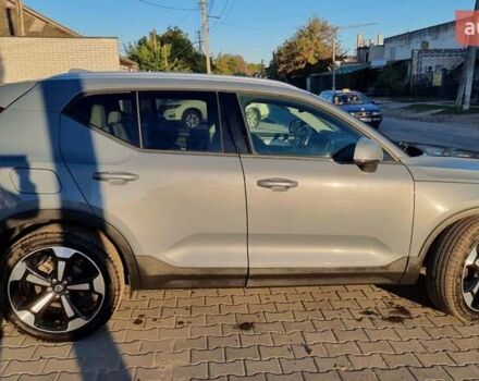 Вольво XC40, объемом двигателя 2 л и пробегом 155 тыс. км за 30000 $, фото 2 на Automoto.ua