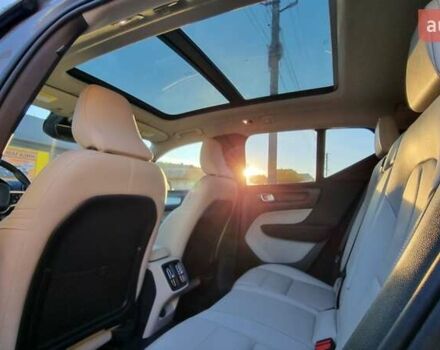 Вольво XC40, объемом двигателя 2 л и пробегом 155 тыс. км за 30000 $, фото 25 на Automoto.ua