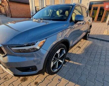 Вольво XC40, объемом двигателя 2 л и пробегом 155 тыс. км за 30000 $, фото 10 на Automoto.ua