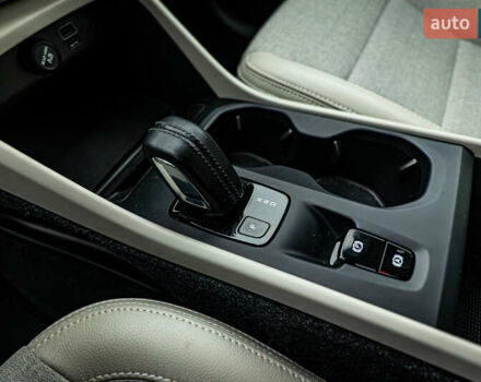 Вольво XC40 2019 в Киеве на Automoto.ua Вольво XC40, объемом двигателя 2 л и пробегом 194 тыс. км за 25832 $, фото 17 на Automoto.ua
