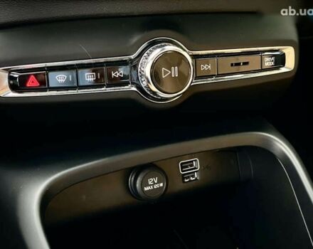 Вольво XC40, объемом двигателя 2 л и пробегом 73 тыс. км за 24500 $, фото 16 на Automoto.ua