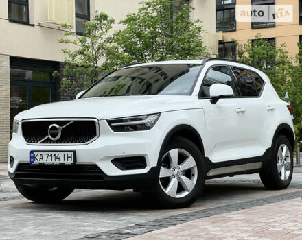 Вольво XC40, объемом двигателя 1.48 л и пробегом 57 тыс. км за 28950 $, фото 1 на Automoto.ua