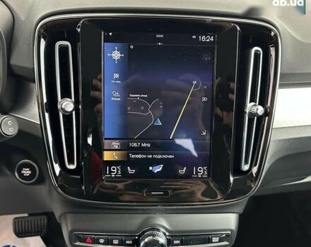 Вольво XC40, объемом двигателя 2 л и пробегом 194 тыс. км за 24850 $, фото 25 на Automoto.ua