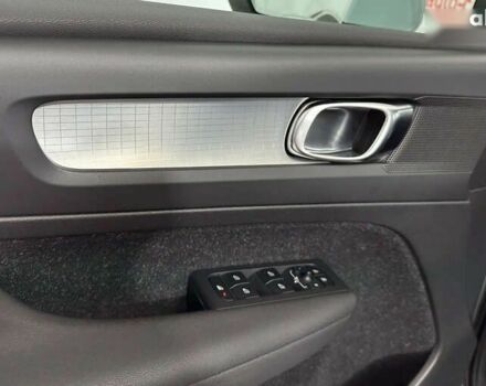 Вольво XC40, объемом двигателя 2 л и пробегом 194 тыс. км за 24850 $, фото 17 на Automoto.ua
