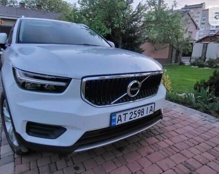 Вольво XC40, объемом двигателя 1.97 л и пробегом 12 тыс. км за 26300 $, фото 6 на Automoto.ua