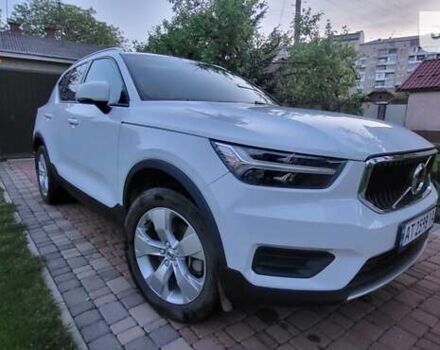 Вольво XC40, объемом двигателя 1.97 л и пробегом 12 тыс. км за 26300 $, фото 4 на Automoto.ua