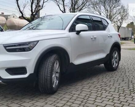 Вольво XC40, объемом двигателя 1.97 л и пробегом 12 тыс. км за 26100 $, фото 7 на Automoto.ua