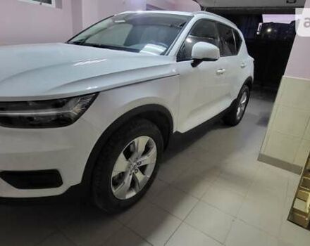 Вольво XC40, объемом двигателя 1.97 л и пробегом 12 тыс. км за 25300 $, фото 32 на Automoto.ua