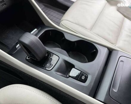 Вольво XC40, объемом двигателя 2 л и пробегом 44 тыс. км за 25900 $, фото 18 на Automoto.ua
