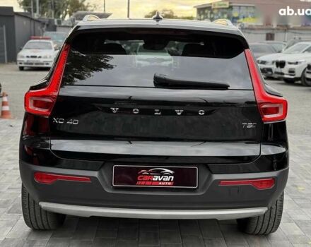 Вольво XC40, объемом двигателя 2 л и пробегом 44 тыс. км за 25900 $, фото 9 на Automoto.ua