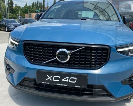 Вольво XC40, объемом двигателя 1.97 л и пробегом 0 тыс. км за 51615 $, фото 1 на Automoto.ua