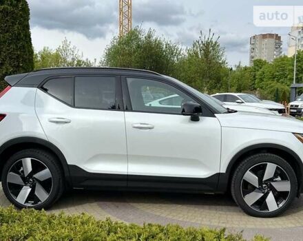 Вольво XC40, объемом двигателя 0 л и пробегом 2 тыс. км за 46400 $, фото 7 на Automoto.ua