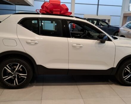 Вольво XC40, объемом двигателя 1.97 л и пробегом 0 тыс. км за 51598 $, фото 10 на Automoto.ua