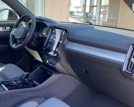 купить новое авто Вольво XC40 2024 года от официального дилера Автоцентр Поділля Вольво фото