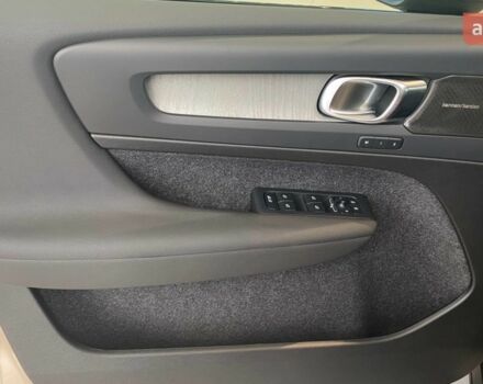 купить новое авто Вольво XC40 2024 года от официального дилера ТзОВ «Імпері Моторз» Вольво фото