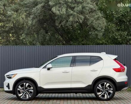Вольво XC40 2024 в Луцке на Automoto.ua Вольво XC40, объемом двигателя 2 л и пробегом 3 тыс. км за 37899 $, фото 6 на Automoto.ua