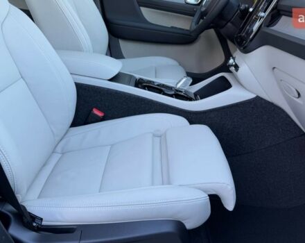 купить новое авто Вольво XC40 2024 года от официального дилера Автоцентр Поділля Вольво фото