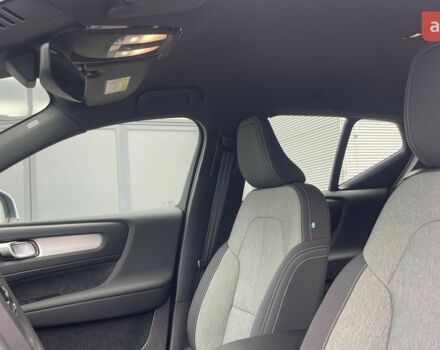 Вольво XC40, объемом двигателя 1.97 л и пробегом 0 тыс. км за 45014 $, фото 17 на Automoto.ua