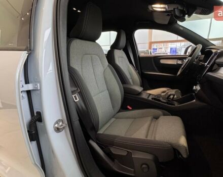 купити нове авто Вольво XC40 2025 року від офіційного дилера Автоцентр Поділля Вольво фото