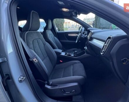купить новое авто Вольво XC40 2025 года от официального дилера Автоцентр Поділля Вольво фото
