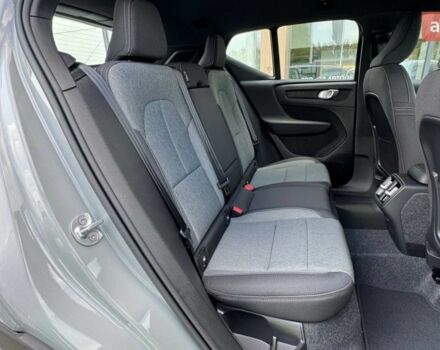 купить новое авто Вольво XC40 2025 года от официального дилера Автоцентр Поділля Вольво фото