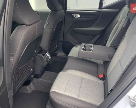 Вольво XC40, объемом двигателя 1.97 л и пробегом 0 тыс. км за 45014 $, фото 23 на Automoto.ua