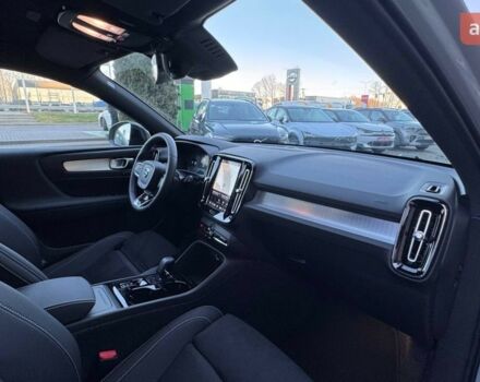 купить новое авто Вольво XC40 2025 года от официального дилера Автоцентр Поділля Вольво фото