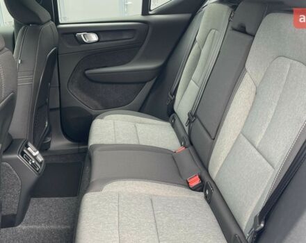 Вольво XC40, объемом двигателя 1.97 л и пробегом 0 тыс. км за 45014 $, фото 25 на Automoto.ua