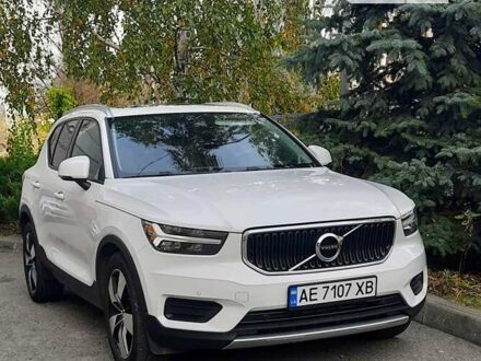 Вольво XC40, объемом двигателя 1.97 л и пробегом 35 тыс. км за 26500 $, фото 1 на Automoto.ua