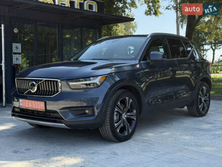 Вольво XC40 2020 в Ивано-Франковске на Automoto.ua Вольво XC40, объемом двигателя 2 л и пробегом 61 тыс. км за 23900 $, фото 1 на Automoto.ua