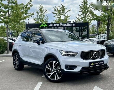 Вольво XC40, об'ємом двигуна 2 л та пробігом 107 тис. км за 28900 $, фото 1 на Automoto.ua
