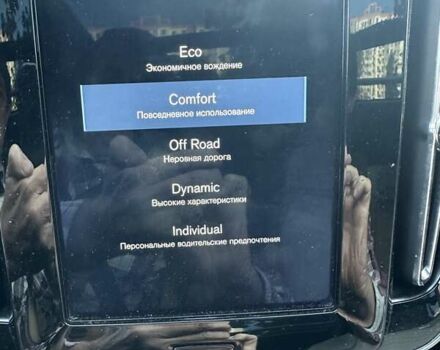 Серый Вольво XC40, объемом двигателя 1.97 л и пробегом 66 тыс. км за 32000 $, фото 10 на Automoto.ua