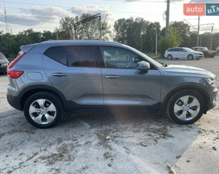 Серый Вольво XC40, объемом двигателя 1.97 л и пробегом 116 тыс. км за 29000 $, фото 6 на Automoto.ua