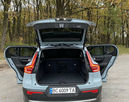 Сірий Вольво XC40, об'ємом двигуна 1.97 л та пробігом 38 тис. км за 23000 $, фото 46 на Automoto.ua