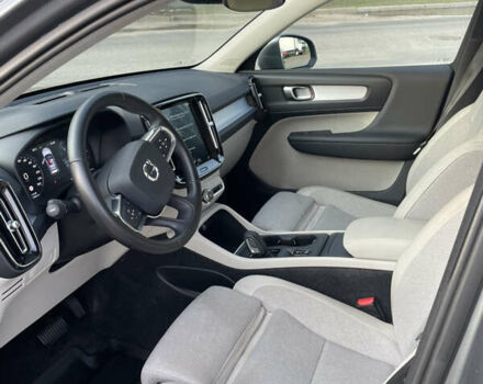 Серый Вольво XC40, объемом двигателя 1.97 л и пробегом 116 тыс. км за 29000 $, фото 14 на Automoto.ua