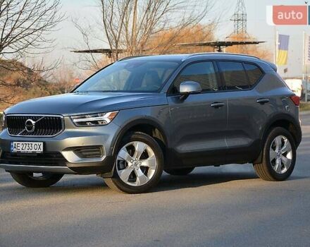 Сірий Вольво XC40, об'ємом двигуна 1.97 л та пробігом 101 тис. км за 24100 $, фото 8 на Automoto.ua