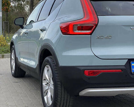Сірий Вольво XC40, об'ємом двигуна 1.97 л та пробігом 38 тис. км за 23000 $, фото 32 на Automoto.ua