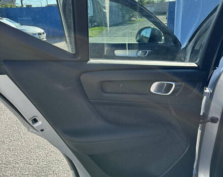 Серый Вольво XC40, объемом двигателя 2 л и пробегом 89 тыс. км за 27500 $, фото 7 на Automoto.ua